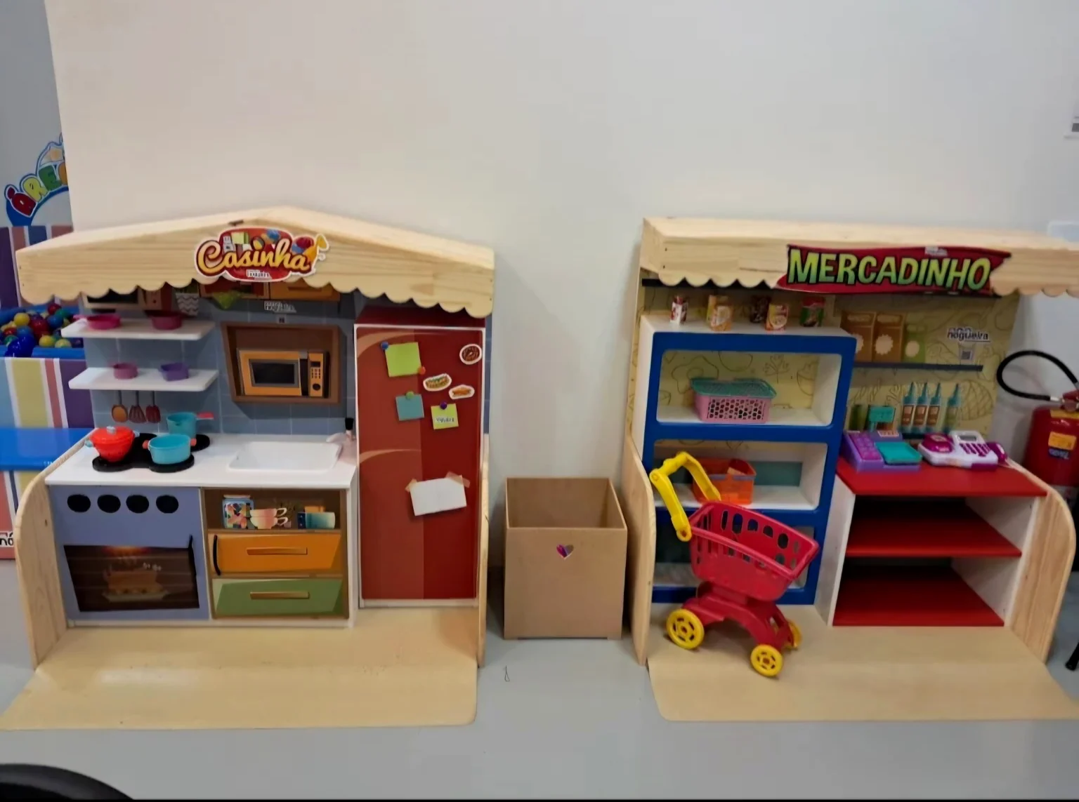 Brinquedos de casinha e mercadinho